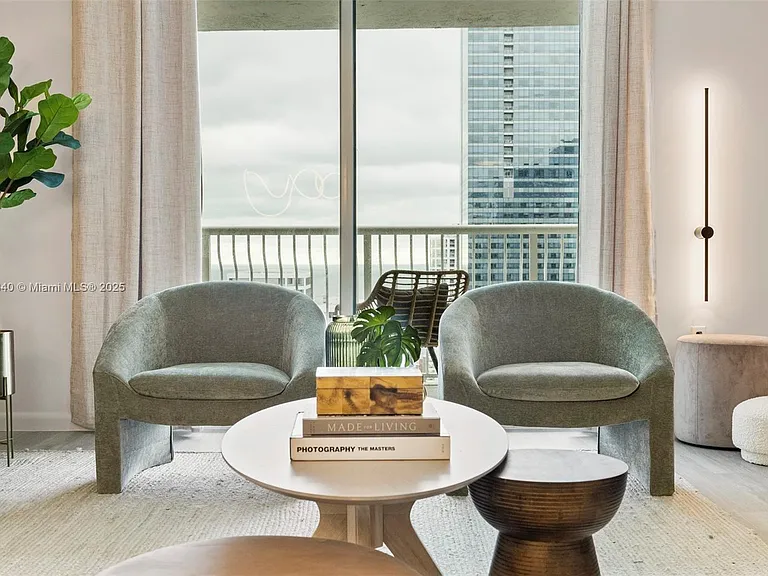 1200 Brickell Bay Dr #3619 — Photo 3