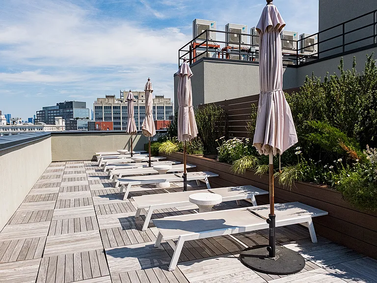 58 Vanderbilt Ave #6N — Photo 15