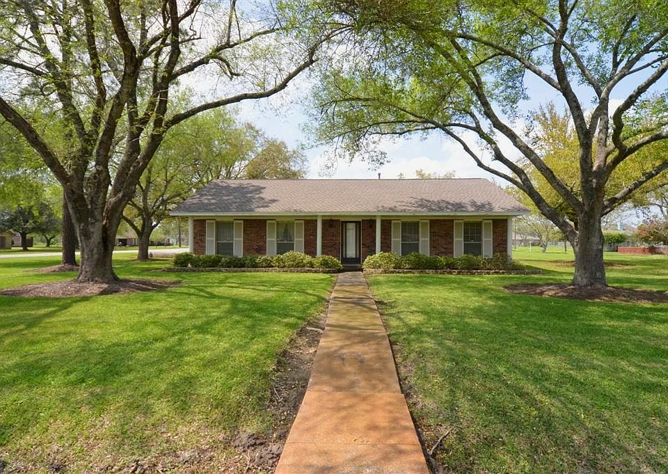1st image of 4038 Meadowlark Way