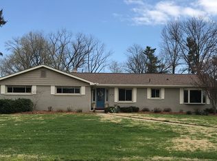 9718 Leacrest Rd, Cincinnati, OH 45215