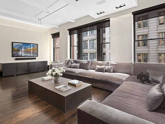 3rd image of 9 W 20th St Floor 5