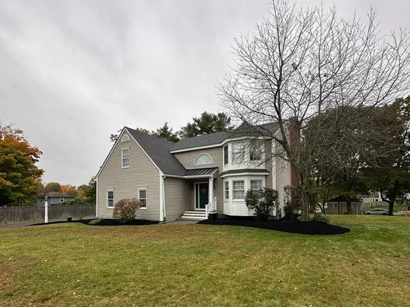 108 Linwood St, Uxbridge, MA 01569