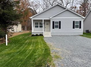 175 Wildwood Rd, Colonial Beach, VA 22443