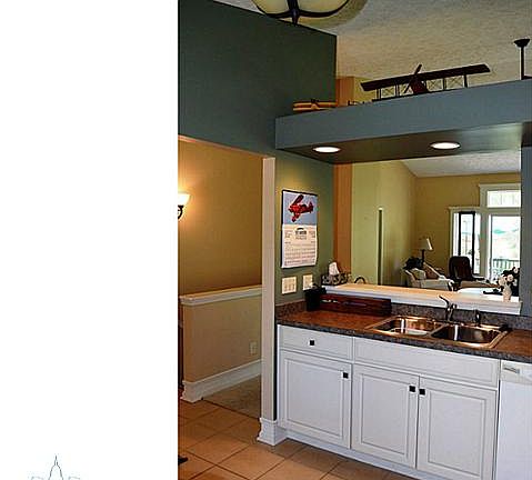 5th image of 15180 Mulligan Dr