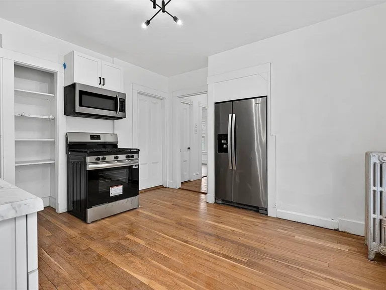 166 Elliot St #2 — Photo 4