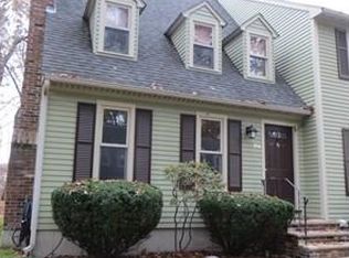 294 Wellman Ave, North Chelmsford, MA 01863