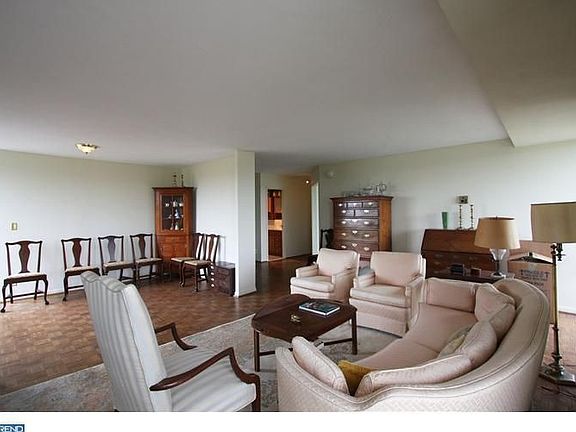 4th image of 2401 Pennsylvania Ave APT 804