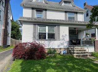 21 Summit Ave, Niles, OH 44446
