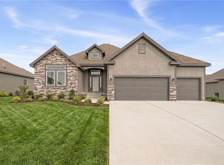 6934 NE 102nd St, Kansas City, MO 64156