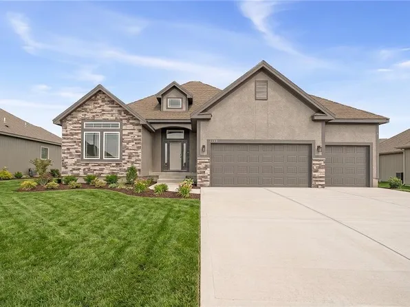 6934 NE 102nd St, Kansas City, MO 64156
