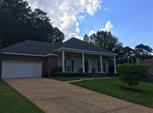611 Hampshire Dr, Brandon, MS