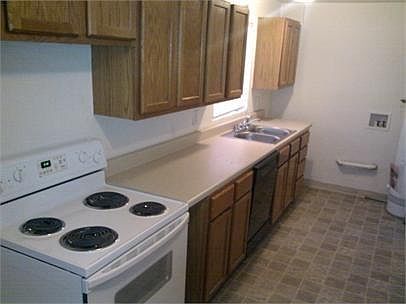 2nd image of 251-251 S Julian St