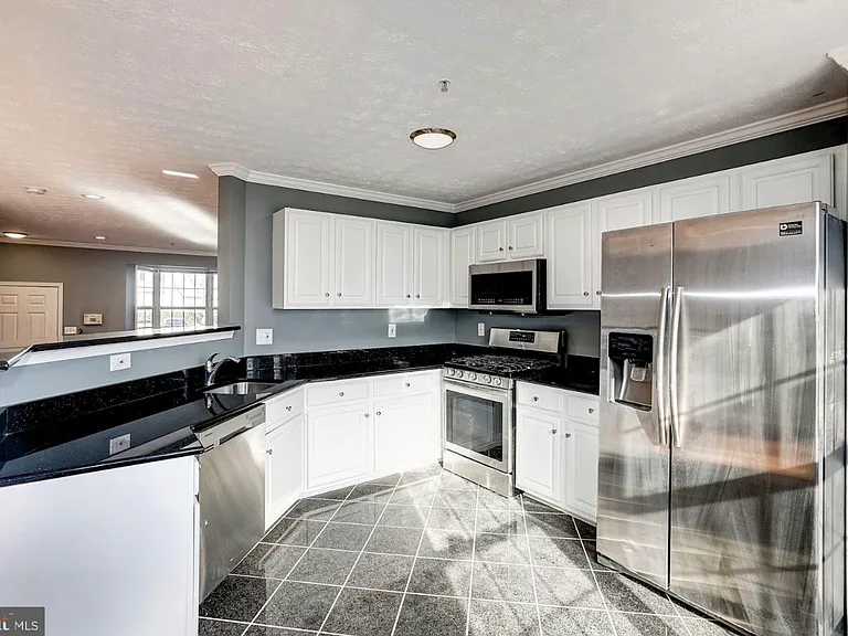 6955 Aquamarine Ct — Photo 6