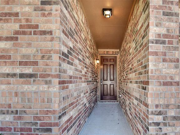 3rd image of 15235 Keystone Bend Ln