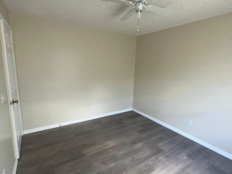 2426 SE Addison St — Photo 25