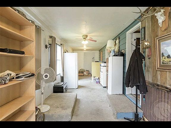 4th image of 204 Hickory Dr
