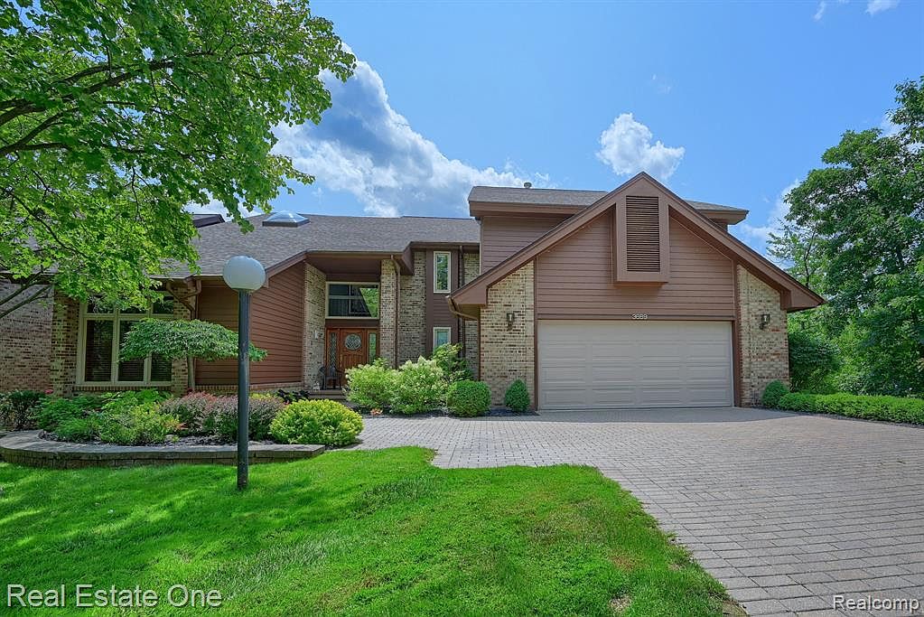 3669 Quail Hollow Dr, Bloomfield Hills, MI 48302 MLS 20230075285