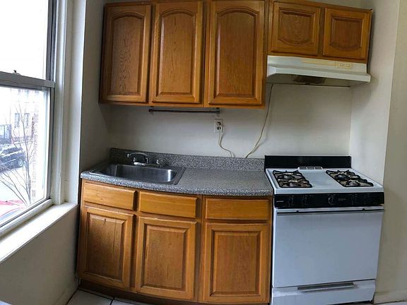 4th image of 3627 30th St APT 1F