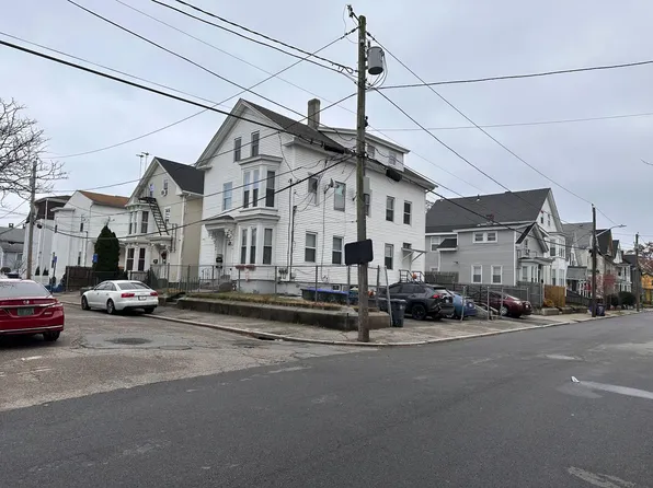 30 Hawthorne St Floor 3, Providence, RI 02907