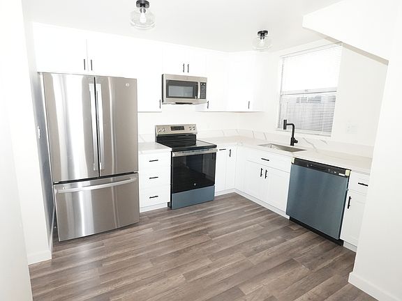 3rd image of 1953 Hornblend St