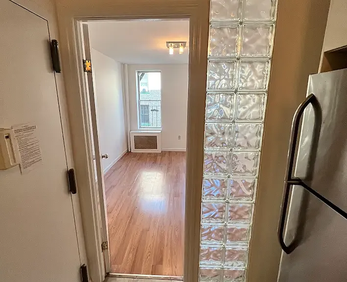 39 Mott St #9-10 — Photo 3