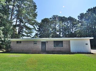 907 Hill N Dale Dr, Tupelo, MS 38804