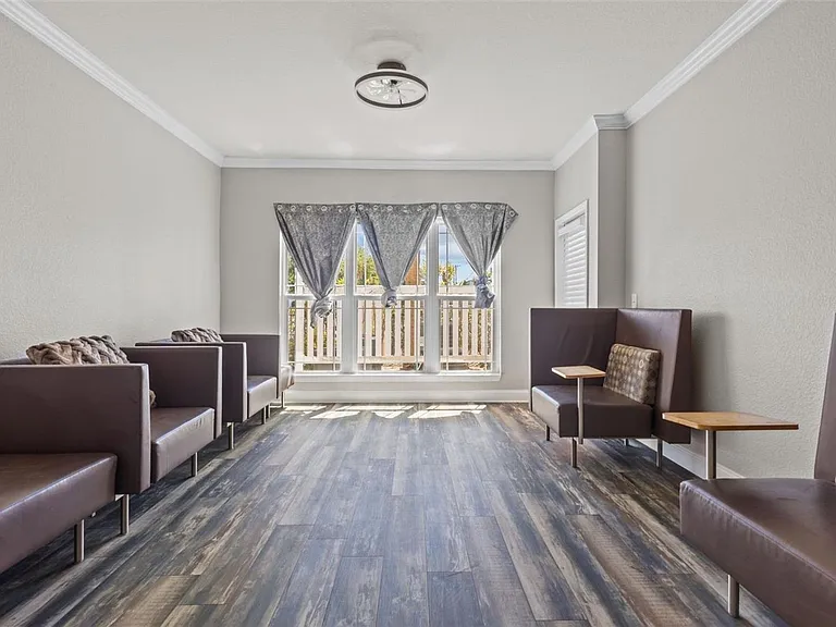 1216 S Missouri Ave #116 — Photo 5