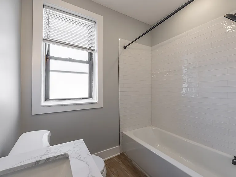 6148 N Francisco Ave — Photo 29