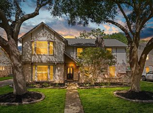 2722 Pepper Wood Dr, Sugar Land, TX 77479
