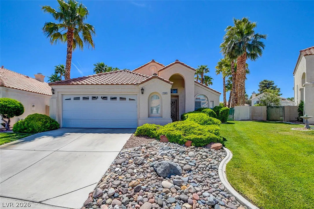 3 bed, 2.0 bath, 1632 sqft, $2,995 — Photo 4