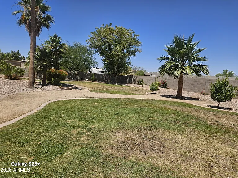 5118 W Winston Dr — Photo 25