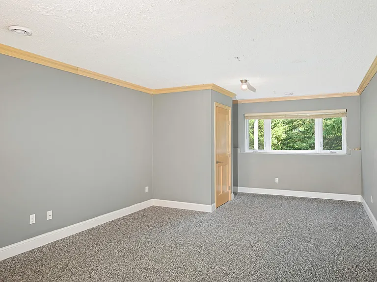 4820 Underwood Ln N #D — Photo 22