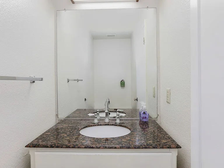 223 Bonita Ln — Photo 14