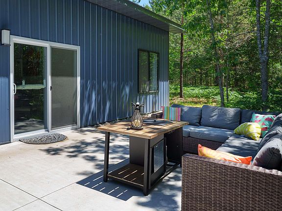 4th image of 8006 Springwater Dr NW