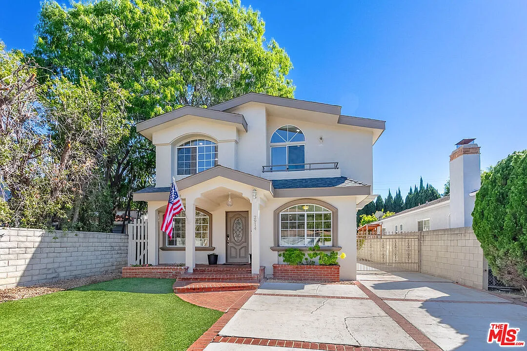 5 bed, 4.0 bath, 2962 sqft, $10,000 — Photo 1
