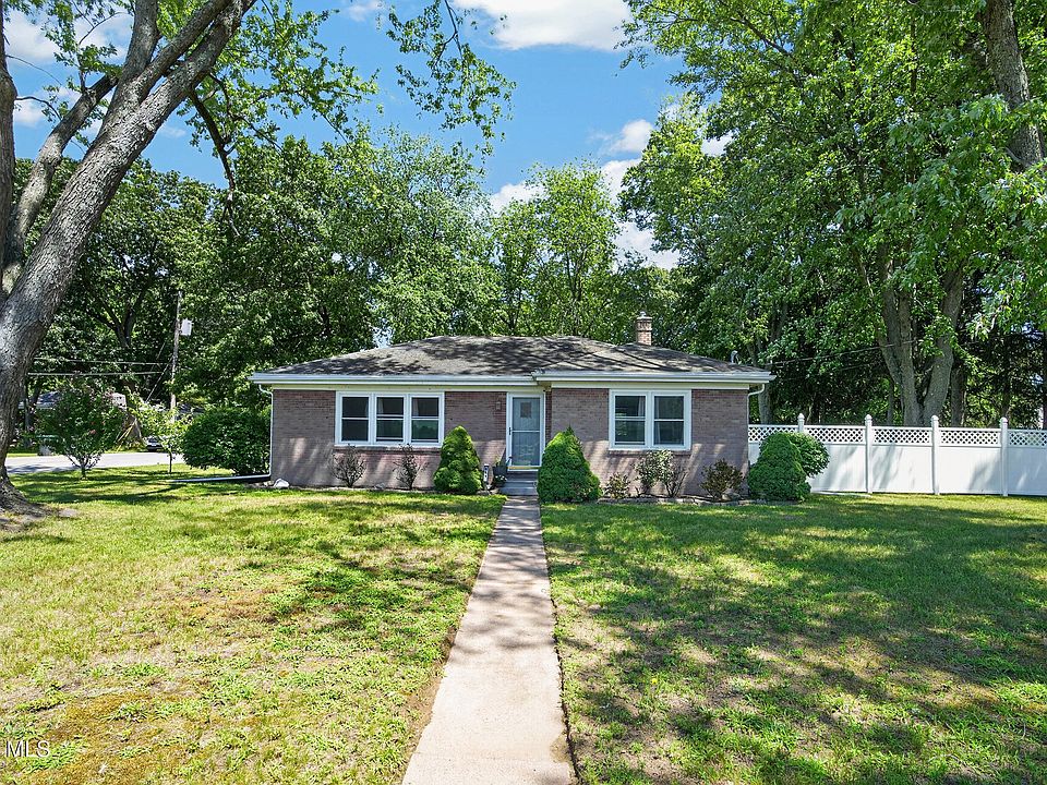 1st image of 561 Albany Shaker Road