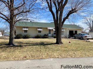 1516 Highland Ave, Fulton, MO 65251