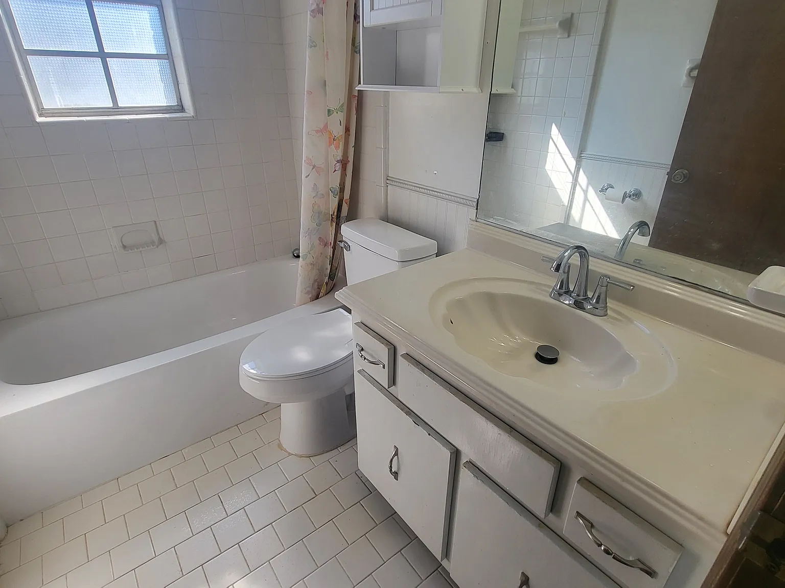 1824 Tissington Drive - 1 — Photo 3