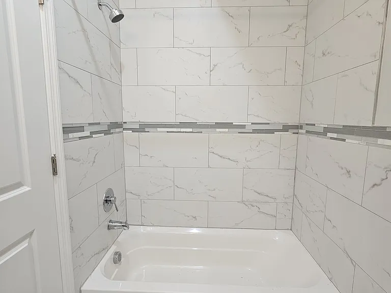 414 S 10th St #2 — Photo 20