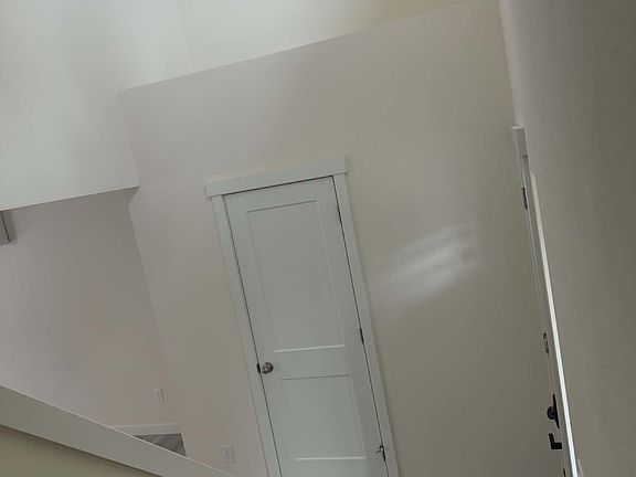 3rd image of 60 Foster Rd NE