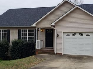 30 Stevenson Rd, Taylors, SC 29687