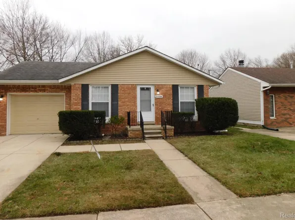 20156 Finley St, Clinton Township, MI 48035