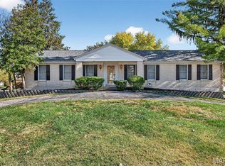 2202 White Cedar Ct, Chesterfield, MO 63017