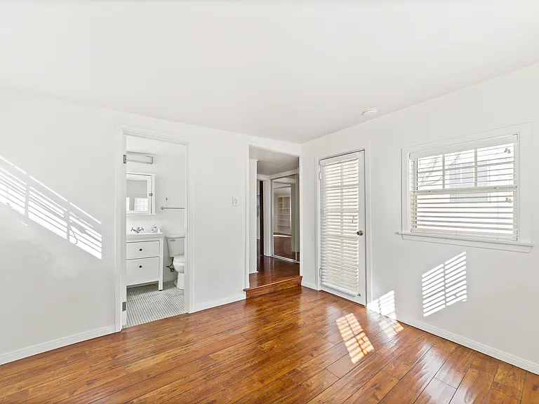 2123 Crescent Ave #1/2 — Photo 9
