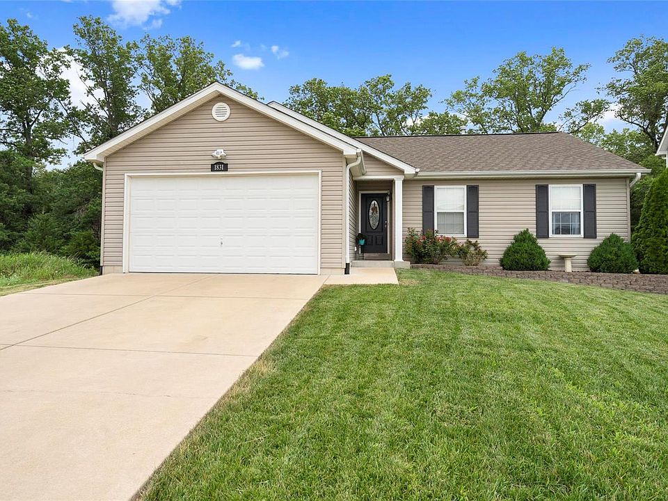 1st image of 1831 Waters Edge Way