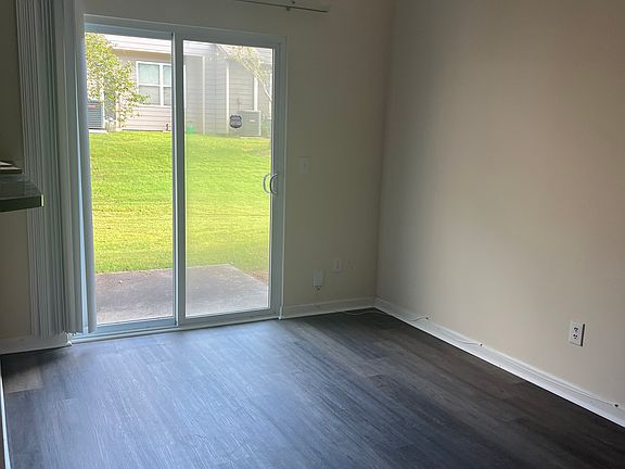 4th image of 2251 Bayrose Cir
