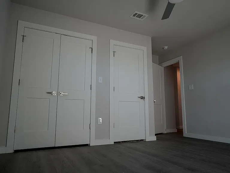 1021 S Woodrow St #A — Photo 14