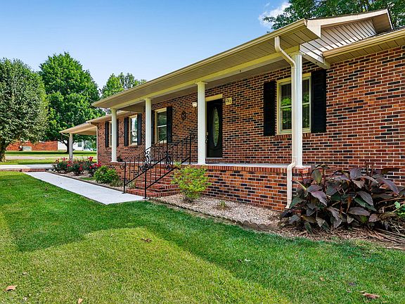3rd image of 241 Freeman Sherrill Rd