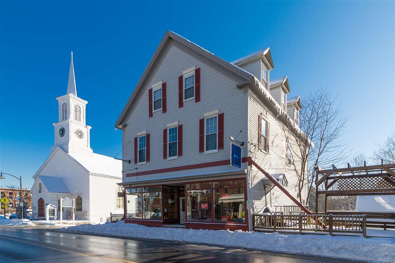 141 Main St, Newmarket, NH 03857 Zillow