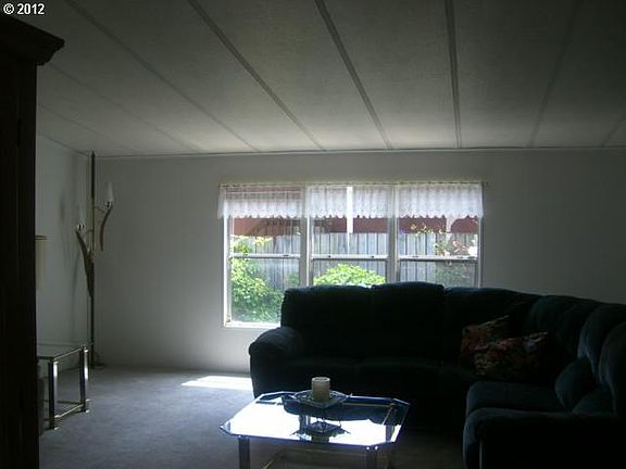 5th image of 11005 NE 76th St Unit 32